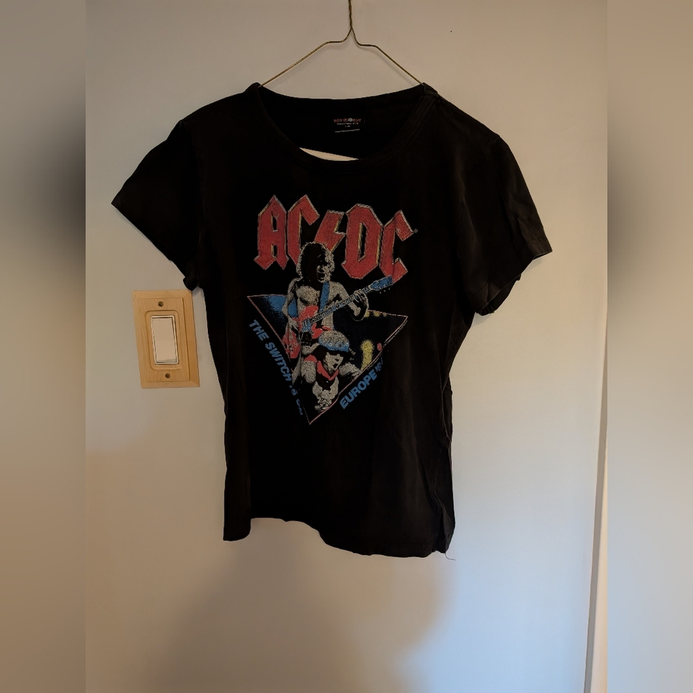 AC/DC “The Switch… Europe Tour” Graphic Tee – Artimonde